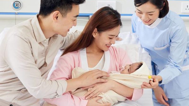 月嫂、育儿嫂与新生儿护理：揭秘三者间的区别