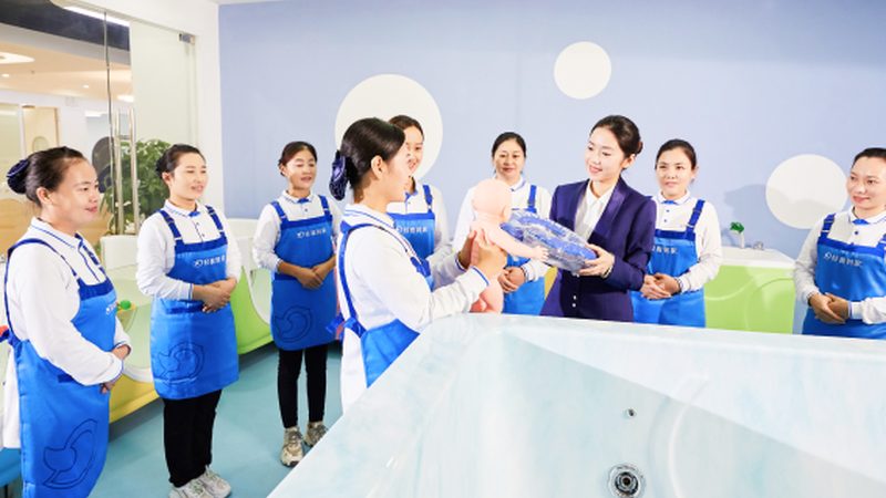 2024年上海育婴师工资：揭秘行业薪酬现状与趋势**