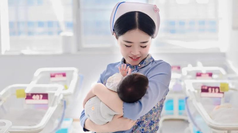 催乳师实操教学：新手妈妈必知的五个步骤
